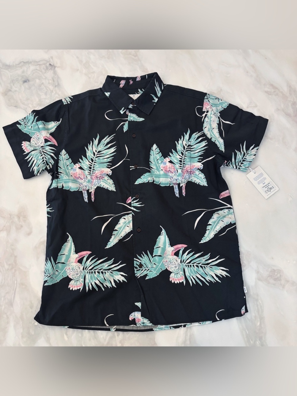 Katin Paradise Shirt Men’s Size Medium Black New Palm Parrot Print